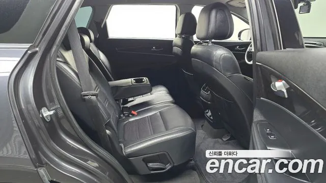 Kia Sorento 2017 — фото 12