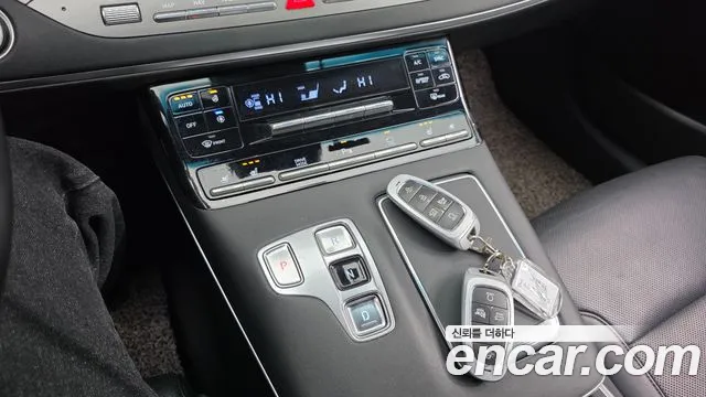 Hyundai Grandeur 2022 — фото 9