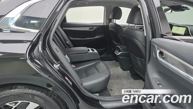 Hyundai Grandeur 2022 — фото 12