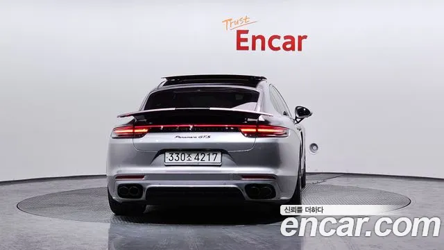 Porsche Panamera 2020 — фото 4