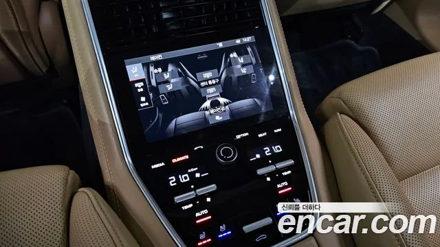 Porsche Panamera 2020 — фото 19