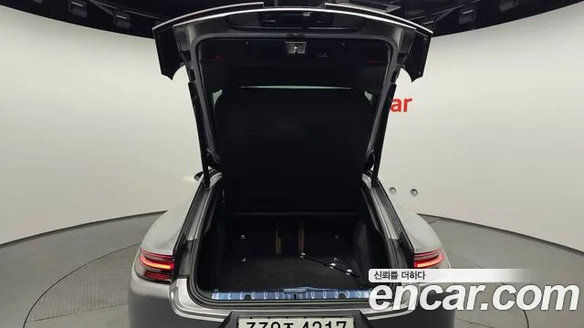 Porsche Panamera 2020 — фото 20