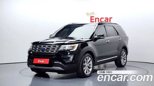 Ford Explorer 2016 — фото 1