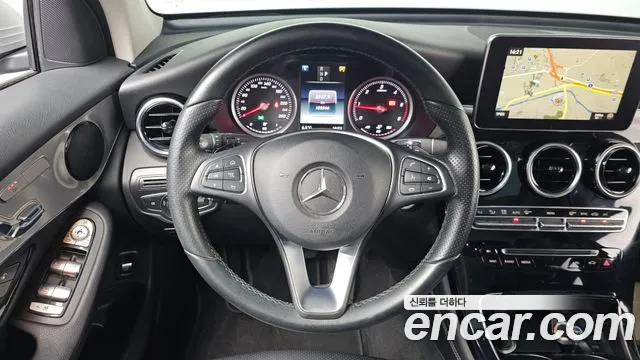 Mercedes-Benz GLC-Class 2017 — фото 13
