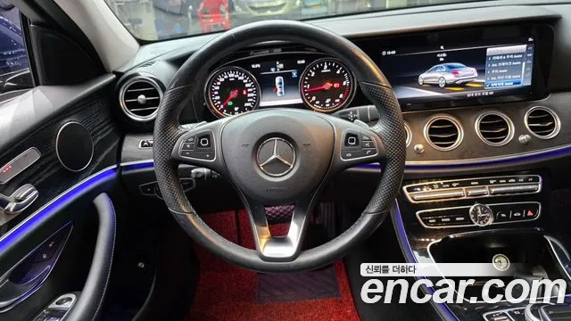 Mercedes-Benz E-Class 2018 — фото 13