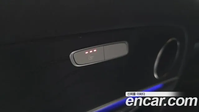 Mercedes-Benz E-Class 2018 — фото 17