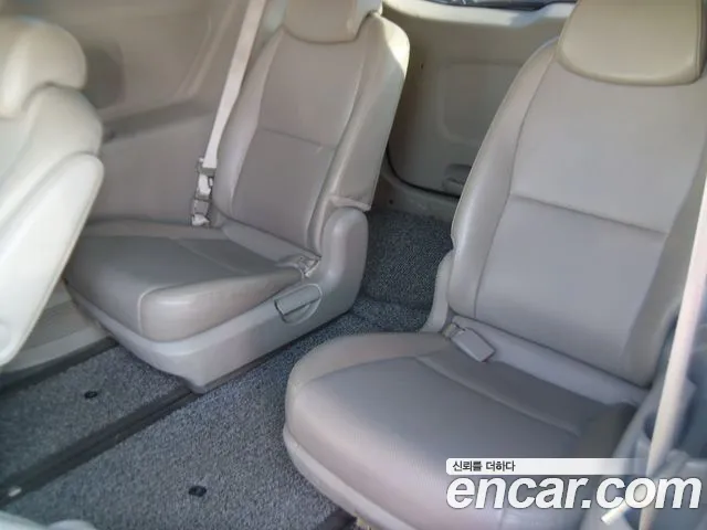 Kia Canival 2015 — фото 13