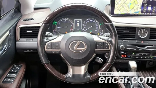 Lexus RX 2017 — фото 13