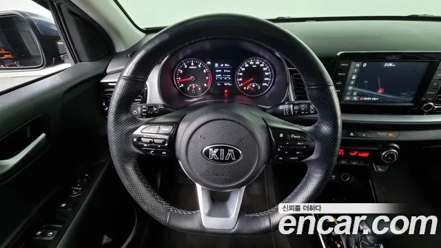 Kia Stonic 2019 — фото 13