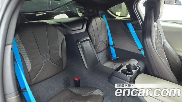 BMW i8 2016 — фото 12
