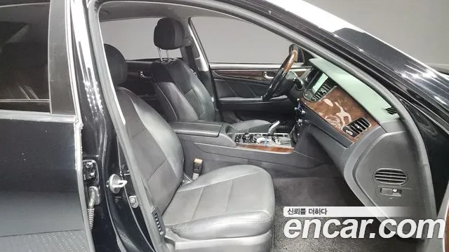 Hyundai Equus 2015 — фото 11