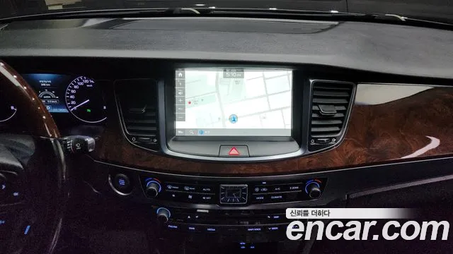 Hyundai Equus 2015 — фото 14