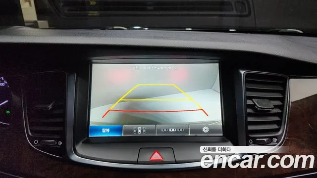 Hyundai Equus 2015 — фото 15