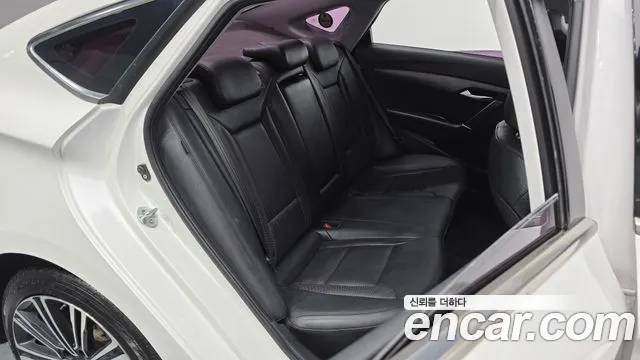 Hyundai i40 2016 — фото 12
