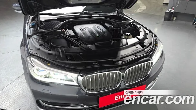 BMW 7-Series 2016 — фото 6