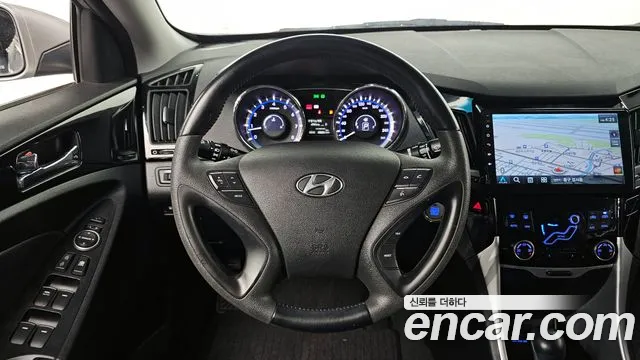 Hyundai Sonata 2010 — фото 13