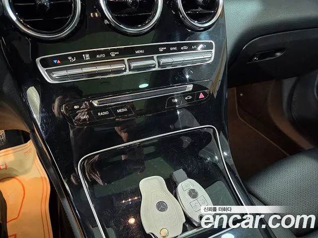 Mercedes-Benz GLC-Class 2017 — фото 12