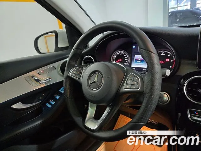 Mercedes-Benz GLC-Class 2017 — фото 16