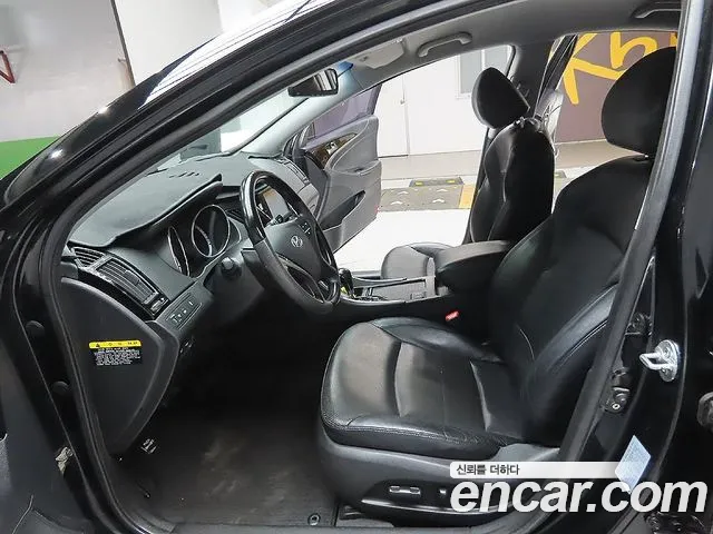 Hyundai Sonata 2011 — фото 12