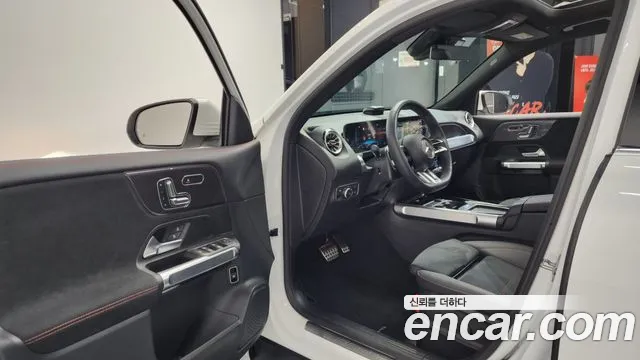 Mercedes-Benz GLB-Class 2025 — фото 10