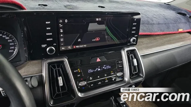Kia Sorento 2021 — фото 16