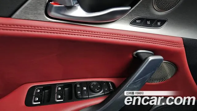 Kia Stinger 2018 — фото 12