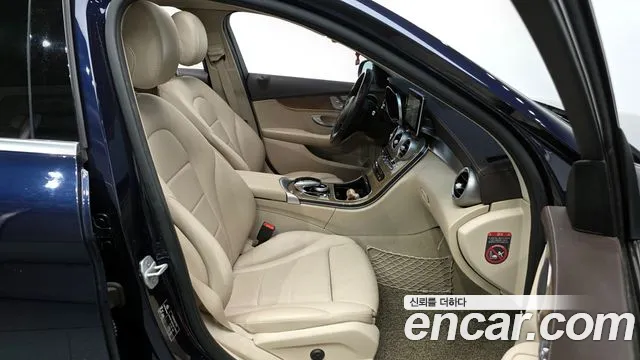 Mercedes-Benz C-Class 2016 — фото 11