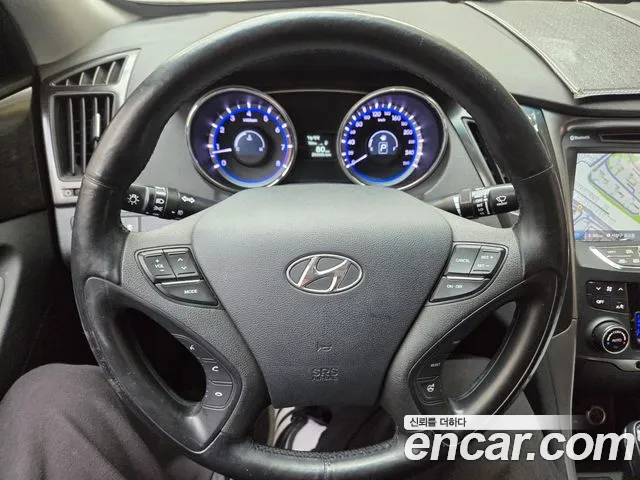 Hyundai Sonata 2013 — фото 12