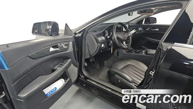 Mercedes-Benz CLS-Class 2016 — фото 10