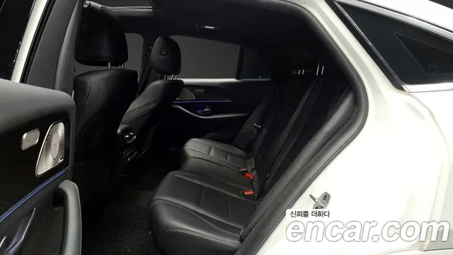 Mercedes-Benz GLE-Class 2023 — фото 12