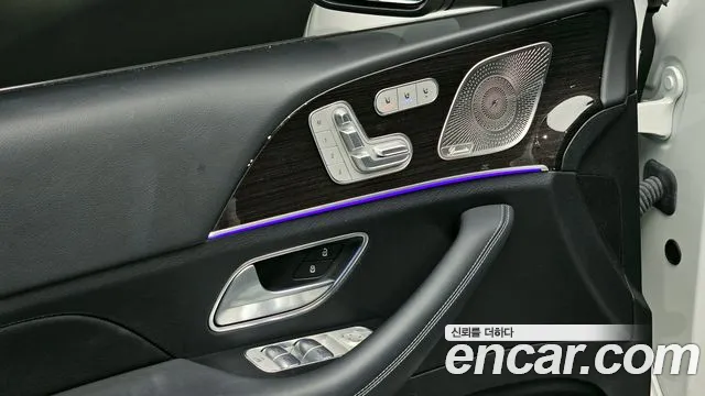 Mercedes-Benz GLE-Class 2023 — фото 18