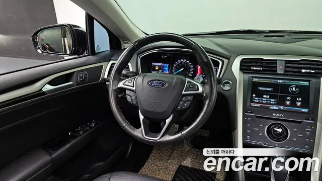 Ford Fusion 2013 — фото 13
