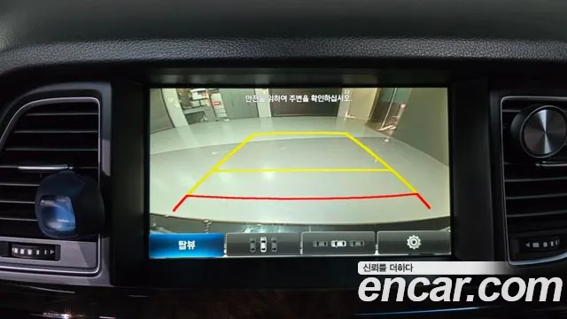 Hyundai Genesis 2016 — фото 15
