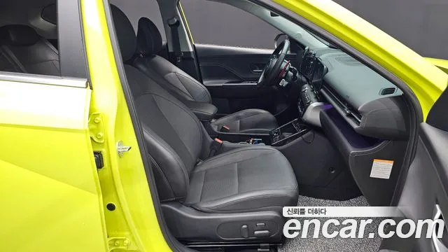 Hyundai Kona 2023 — фото 10