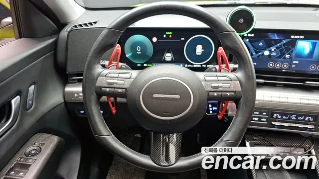 Hyundai Kona 2023 — фото 12