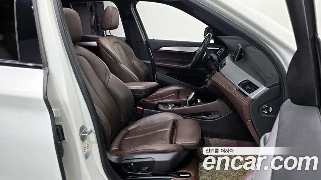 BMW X1 2022 — фото 12
