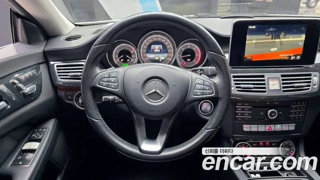 Mercedes-Benz CLS-Class 2016 — фото 13