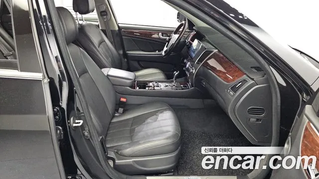 Hyundai Equus 2012 — фото 12