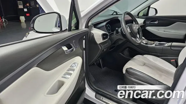 Hyundai Santafe 2021 — фото 11
