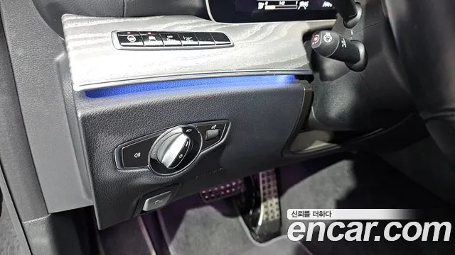 Mercedes-Benz CLS-Class 2020 — фото 13