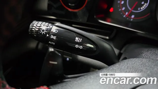 Hyundai AVANTE 2023 — фото 13