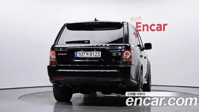 Land Rover Range Rover Sport 2011 — фото 4