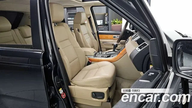 Land Rover Range Rover Sport 2011 — фото 10