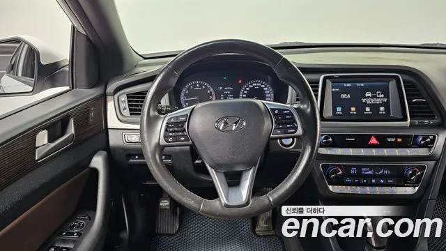Hyundai Sonata 2018 — фото 13