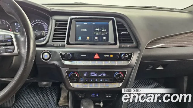 Hyundai Sonata 2018 — фото 14