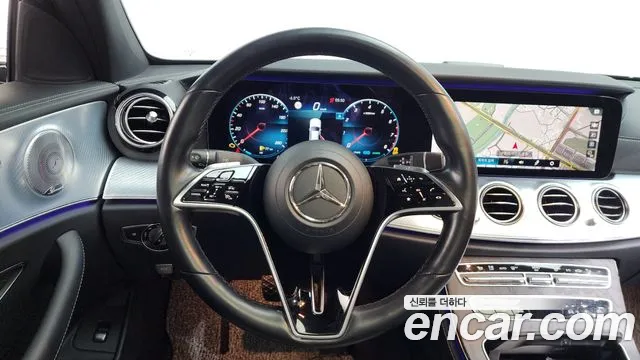 Mercedes-Benz E-Class 2021 — фото 13