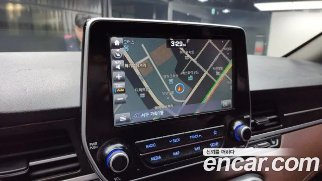 Hyundai Starex 2019 — фото 14
