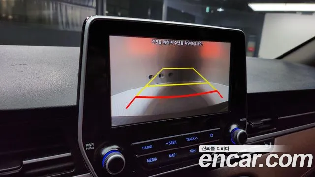Hyundai Starex 2019 — фото 15