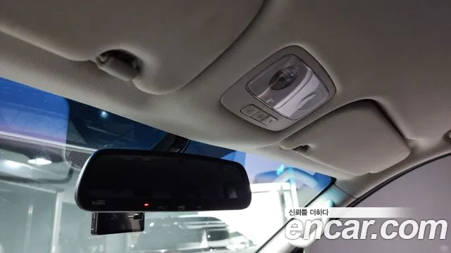 Hyundai Starex 2019 — фото 17