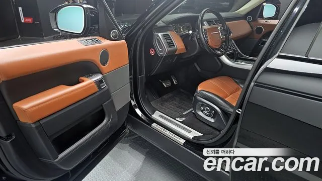 Land Rover Range Rover Sport 2016 — фото 11